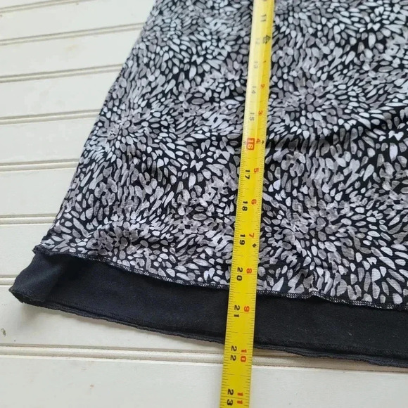 Women's Reversible Stretch Pebble Gray Black Casual Swim Active Skirt S - Picture 4 of 7